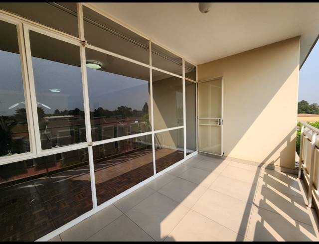 3 BEDROOM FLAT FOR SALE IN THREE RIVERS PROPER
